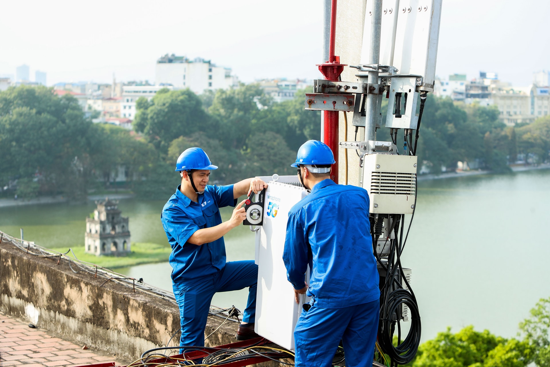 Hành trình “từ 0 đến 1”: Từ những người mở đường đến VNPT VinaPhone hôm nay