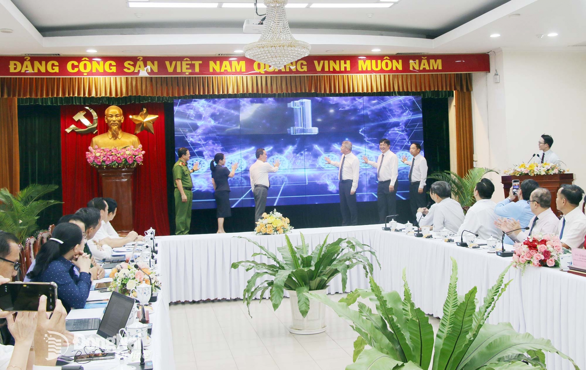VNPT công bố vận hành Trung tâm IOC thành phố Đồng Nai