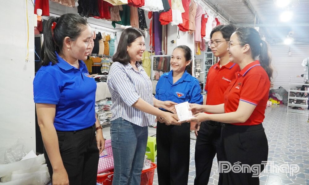 Lan tỏa việc thanh toán không dùng tiền mặt qua mô hình Chợ 4.0