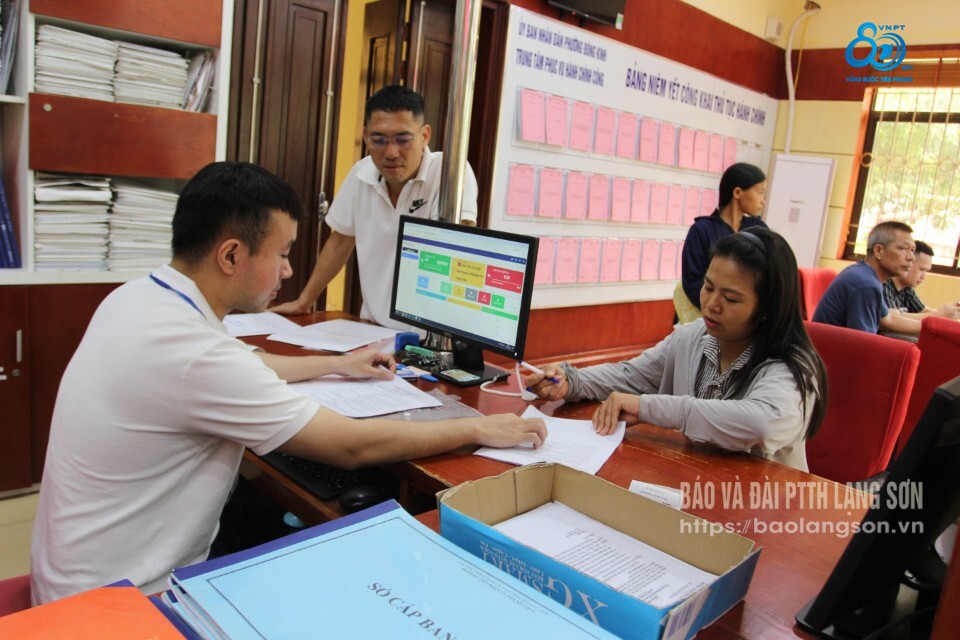 Transparent Information System