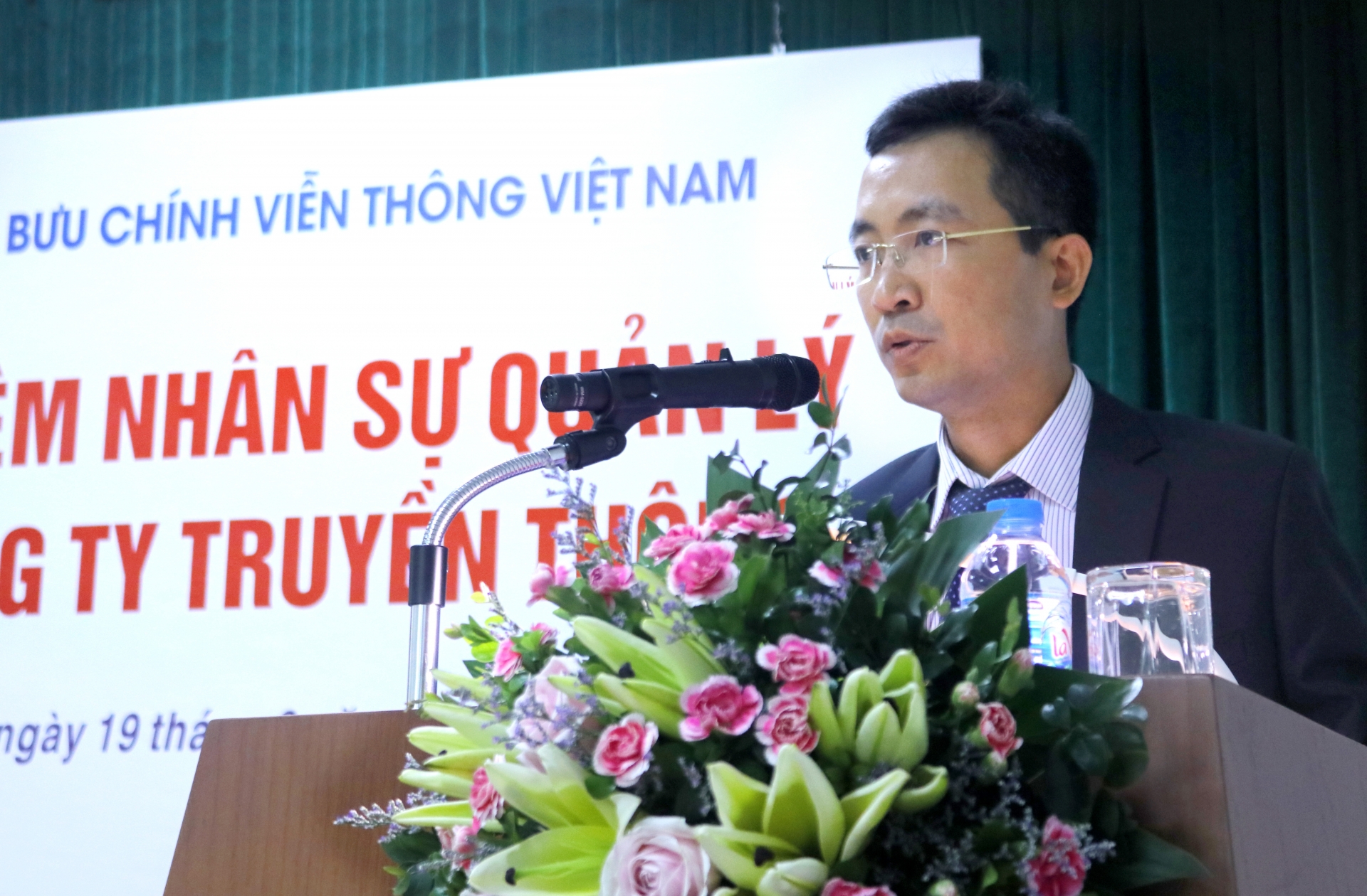 Mr. Duong Thanh Long, VNPT-Media's New General Director giving speech at the ceremony 